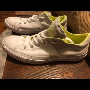 White + great low rise converse